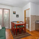 Gorgeous In With House Sea View Apartmán